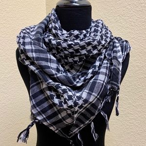 *NWOT* Shemagh Scarf -  Black and White